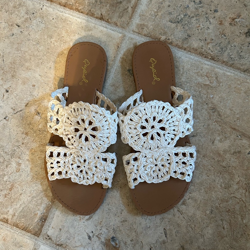 QUPID SANDALS - Picture 2 of 6